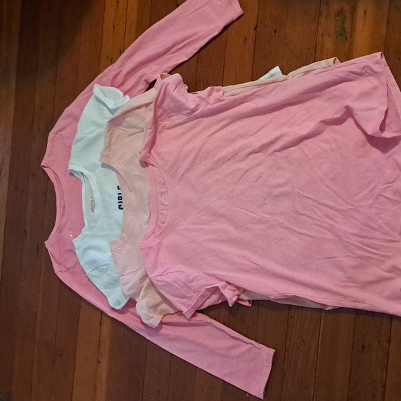 Girls Tops, Lot of 5 Tops from various places all are like New - Picture 1 of 12